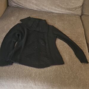 Jaye.e Black Women's Sweater